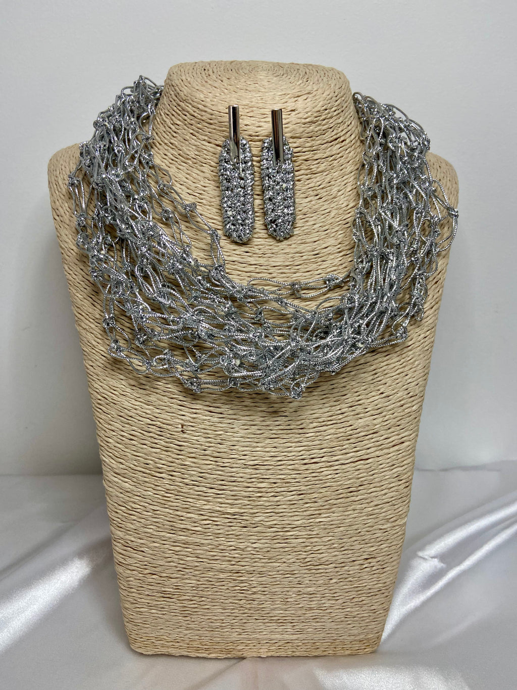 Conjunto Silver Flow | Crochê Metálico & Versatilidade Artesanal