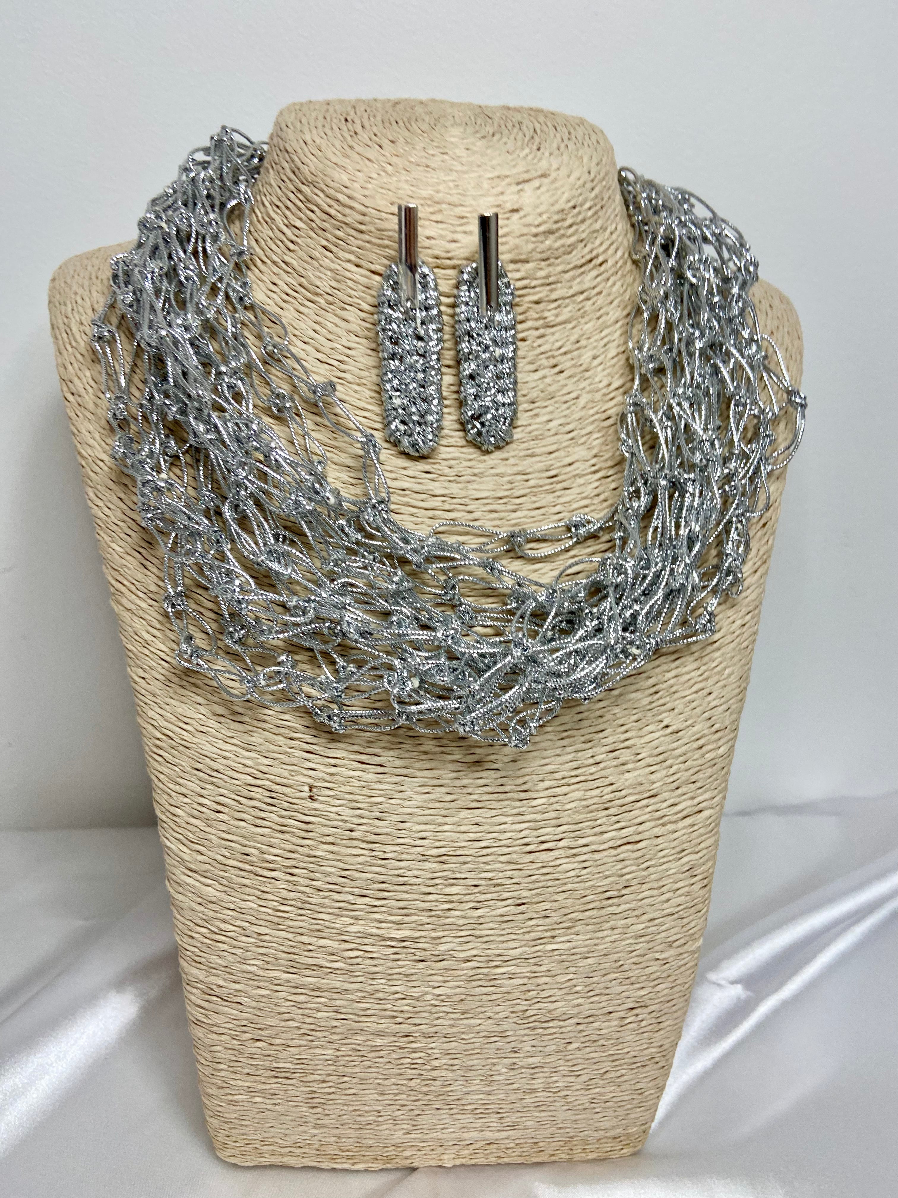 Conjunto Silver Flow | Crochê Metálico & Versatilidade Artesanal